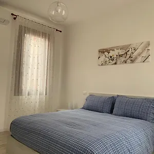  Apartamento Casa Roberta Italia