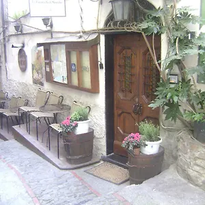 https://la-finestrella-di-montalto-locanda.hotelitalianriviera.com